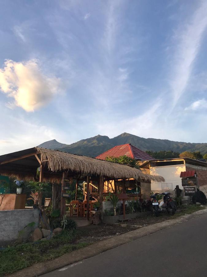 Dragonfly Senaru Lodge Exterior photo